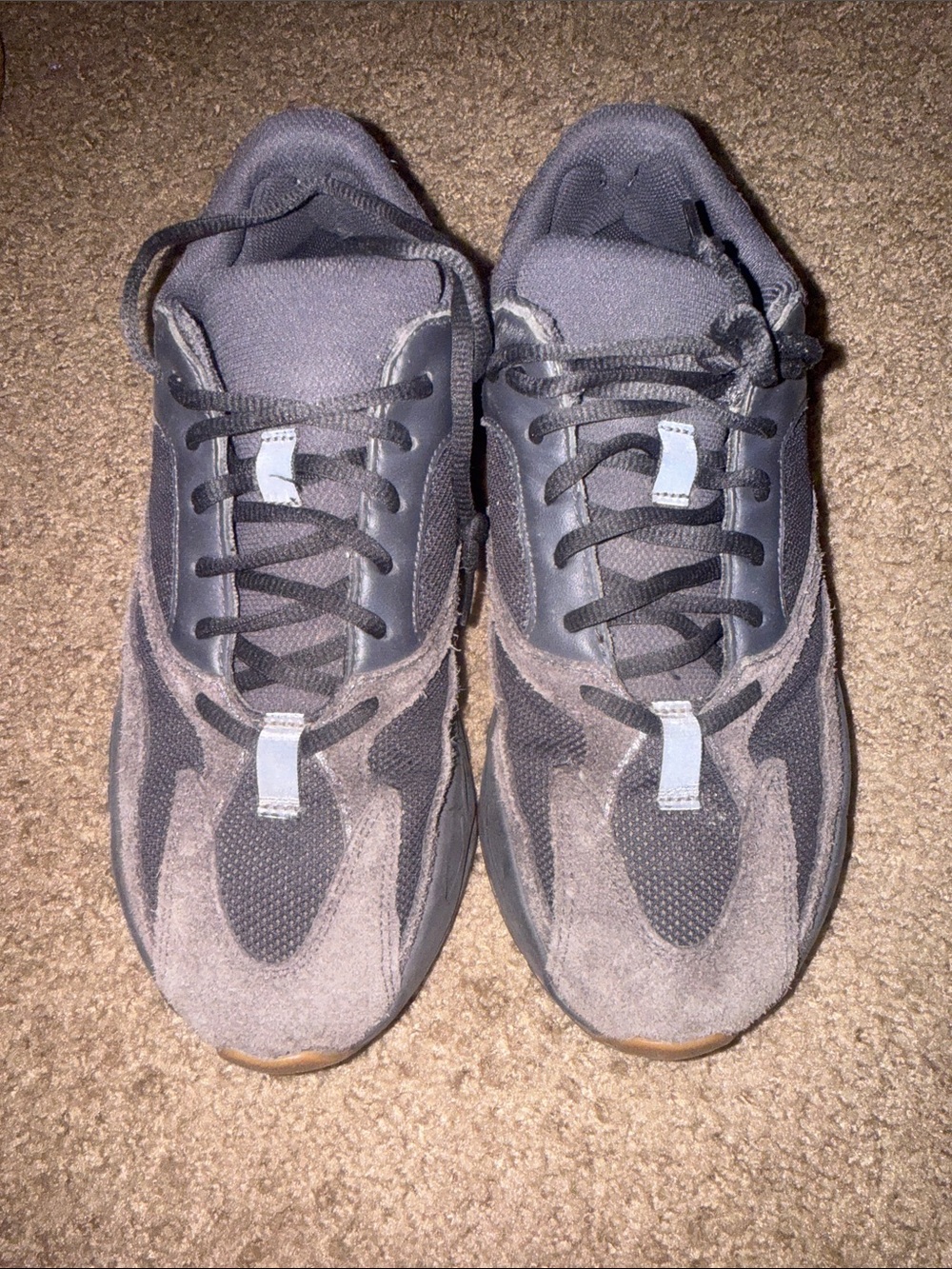 Yeezy 700 black